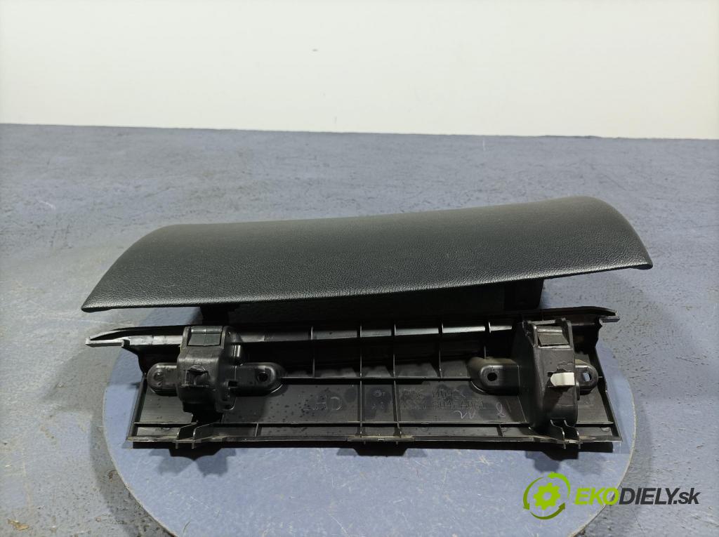 Mitsubishi Outlander 2010 kastlík 8042A061