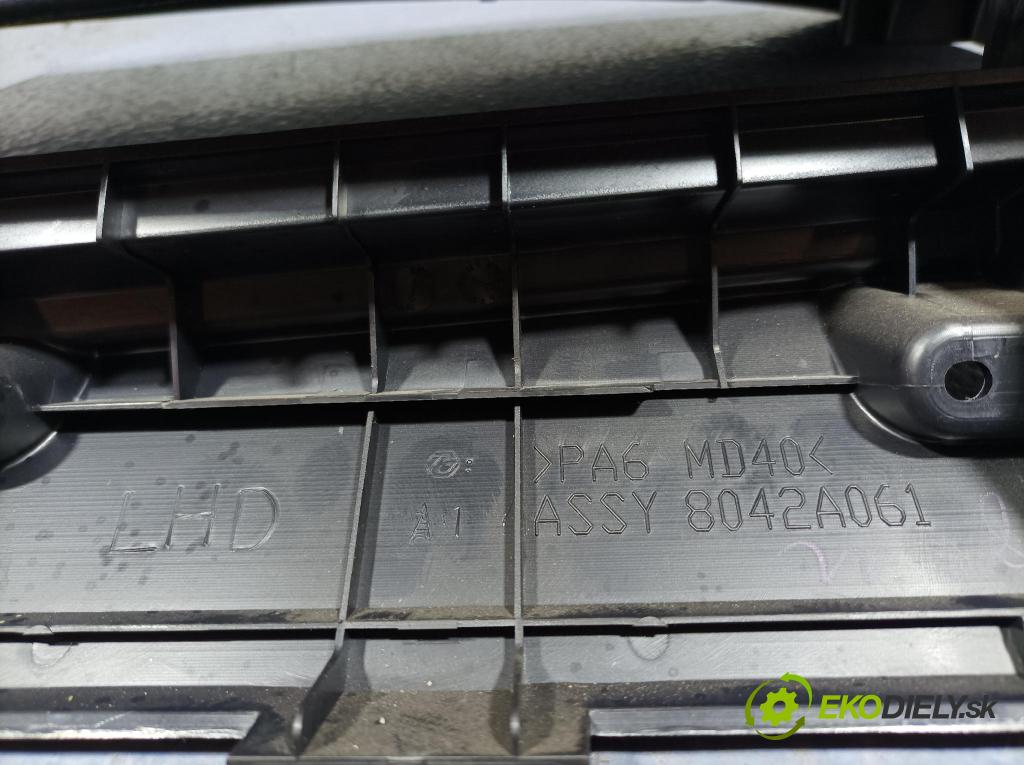 Mitsubishi Outlander 2010 kastlík 8042A061