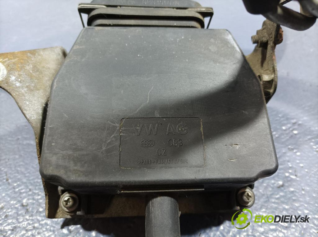 Mitsubishi Outlander 2010 ventil Vákuum: 6Q0906625E