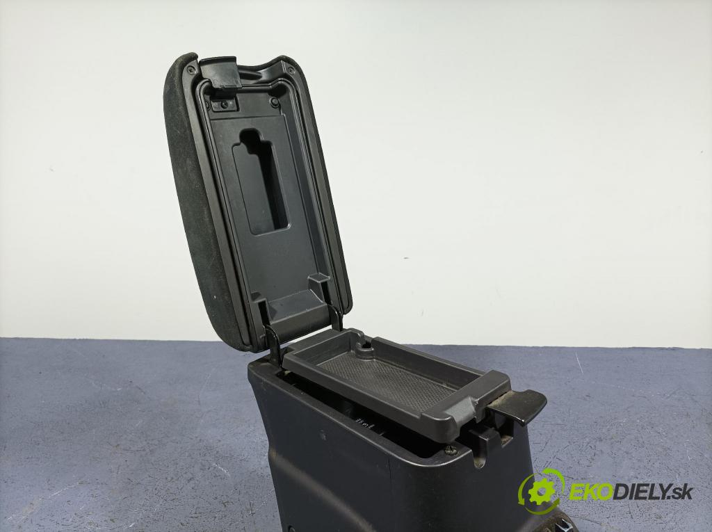 Mitsubishi Outlander 2010 loketní opěrka 8011A083