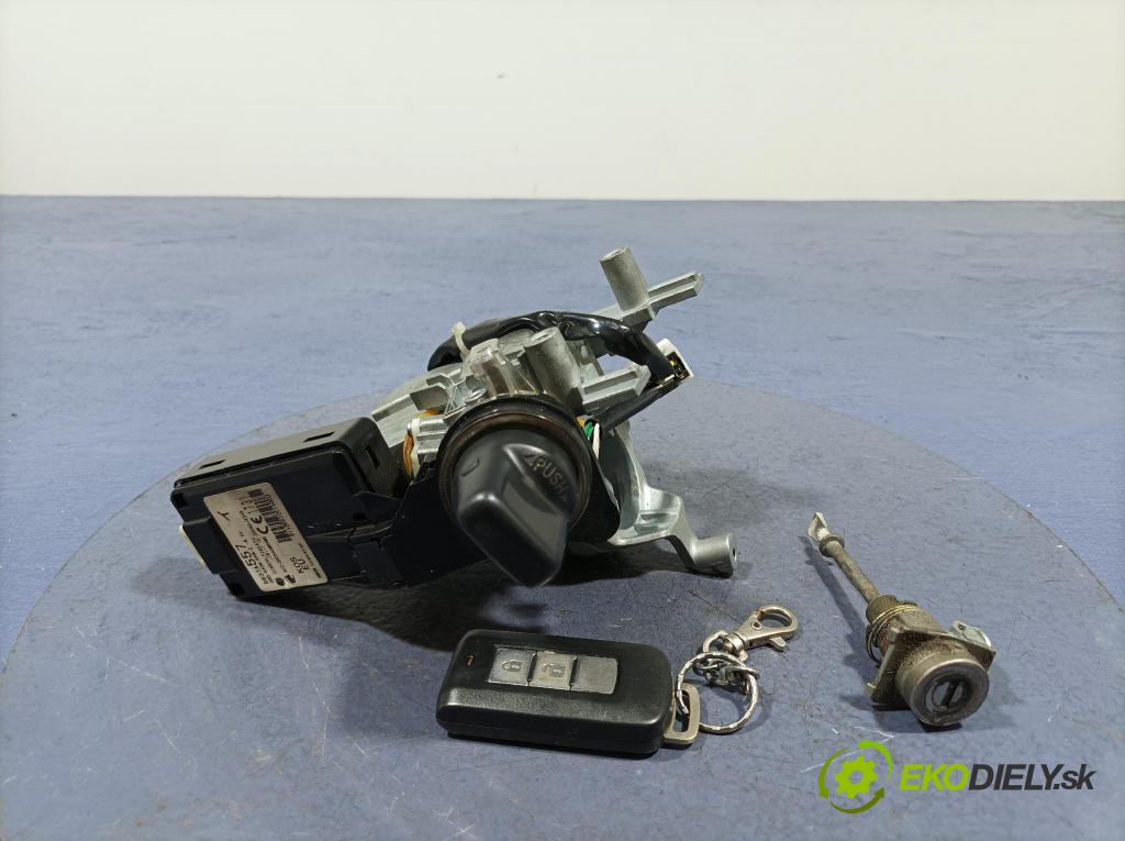 Mitsubishi Outlander 2010 Spínač zapalování. 8637A557