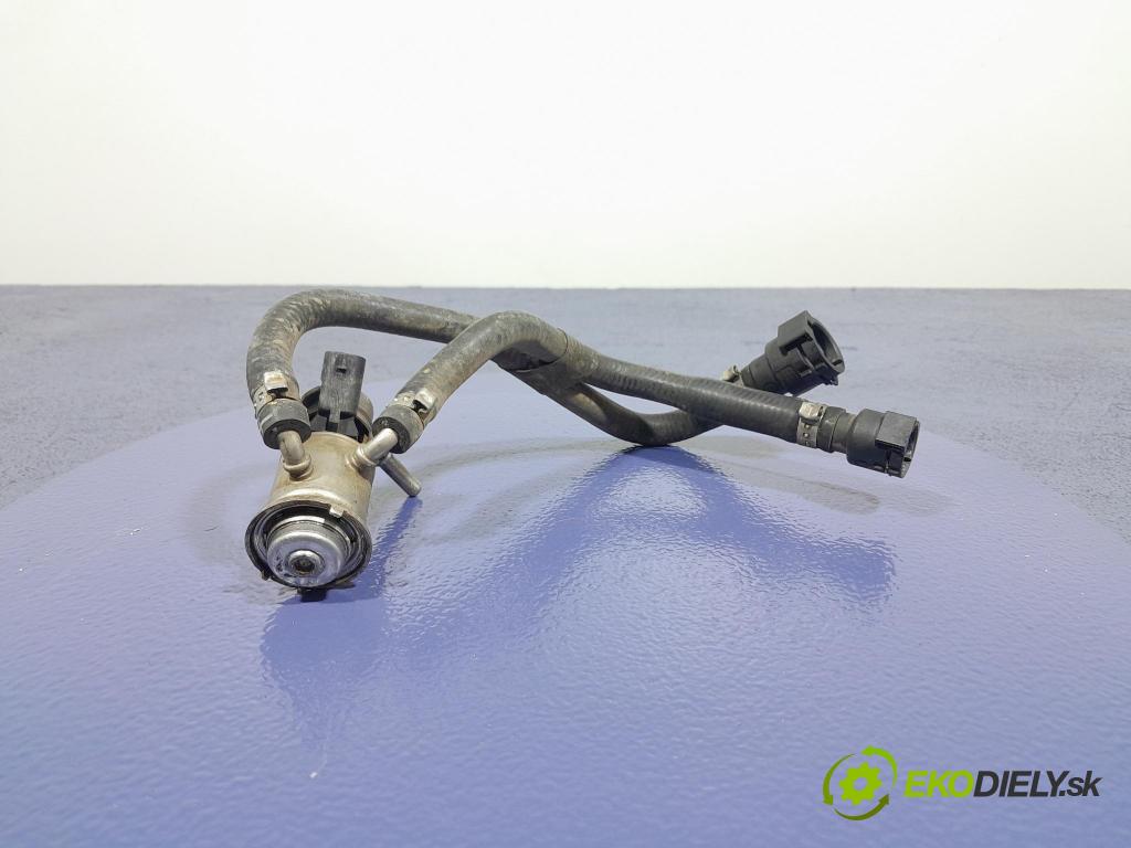 Bmw X7 2021 vstřikovač 8580210