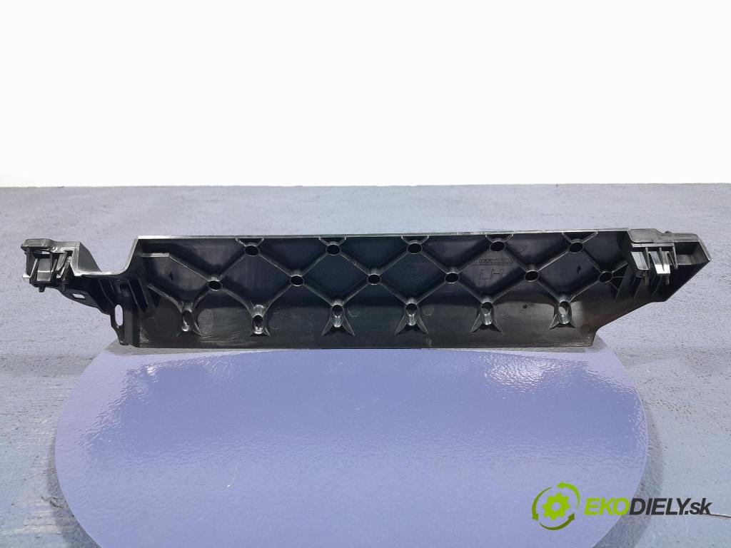 Bmw X7 2021 kryt Plast: Interiéry: 7471005