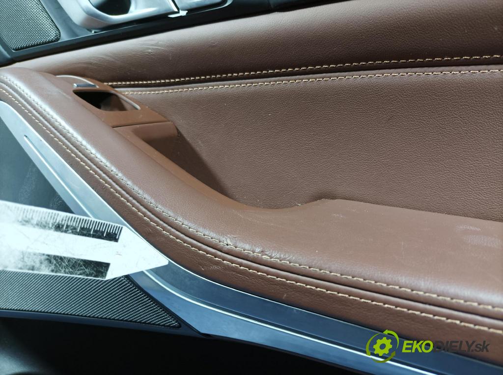 Bmw X7 2021 Čalounictví: dvere zad Prava: