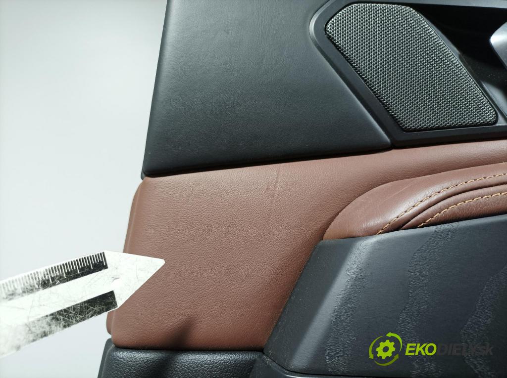 Bmw X7 2021 Čalounictví: dvere zad Prava:
