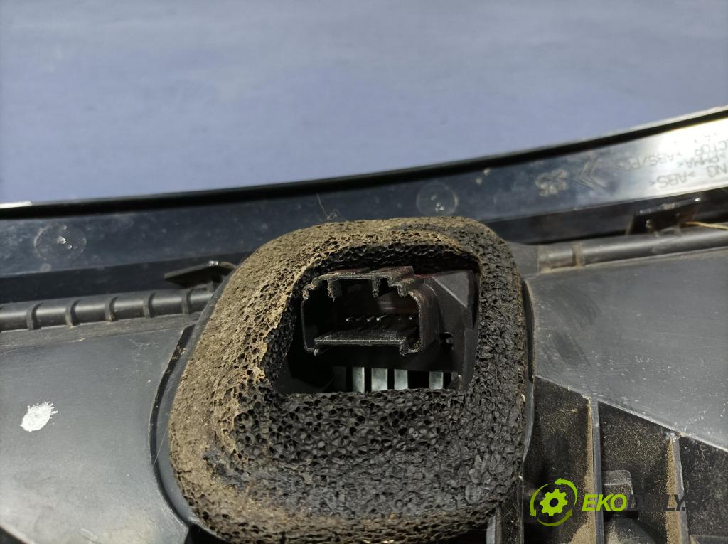 Citroen C1 2006 světlo Zad: Práva: Mimo: 81550-0H060