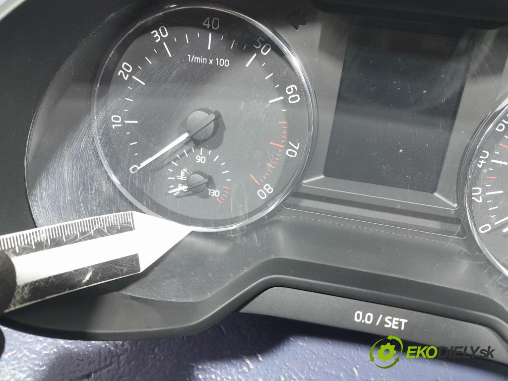 Skoda Octavia 2015 Přístrojová deska 5E0920740