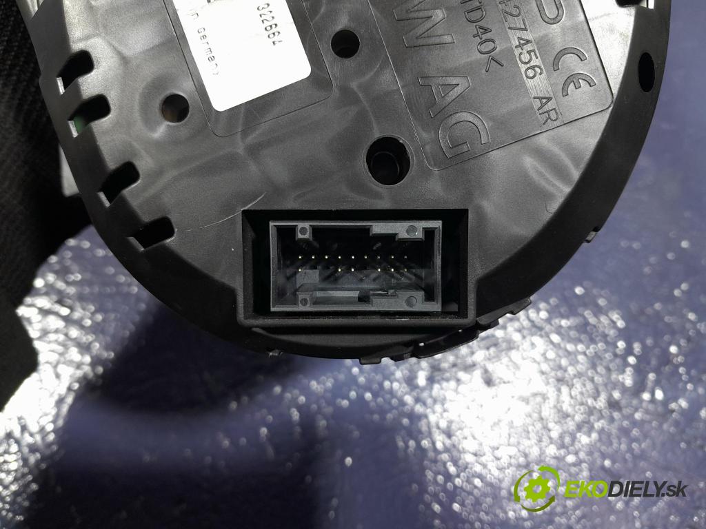 Skoda Octavia 2015 Přístrojová deska 5E0920740