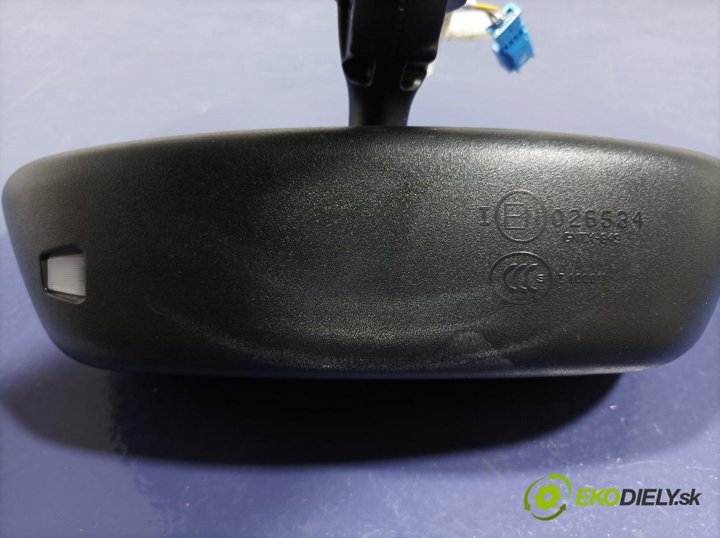 Mercedes Gla-klasa 2019 zpětné zrcátko Uvnitř A1768100317