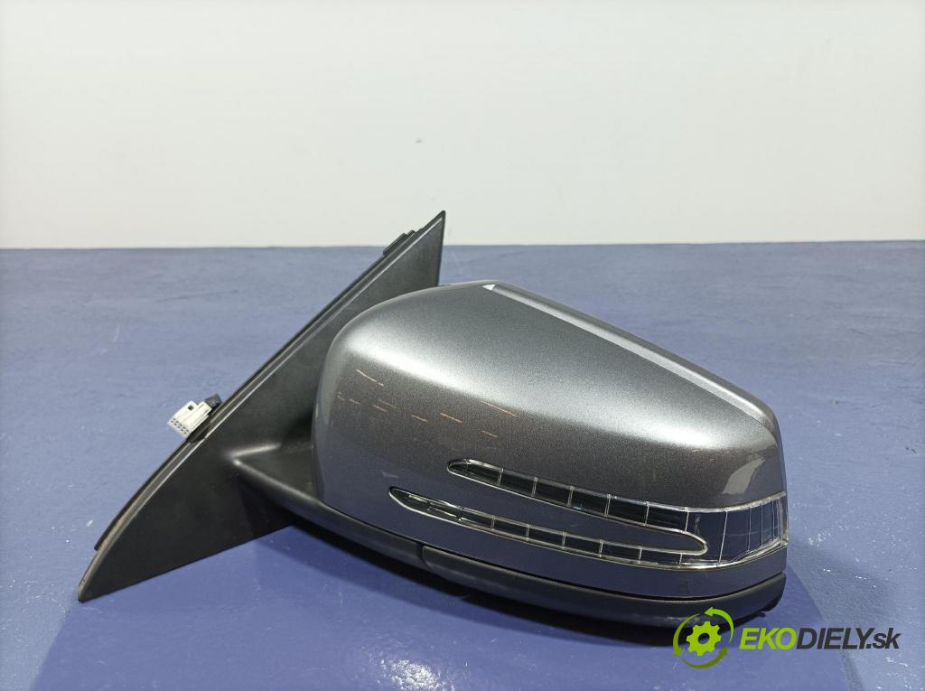 Mercedes Gla-klasa 2019 zpětné zrcátko Vlevo, odjet: A1568100716