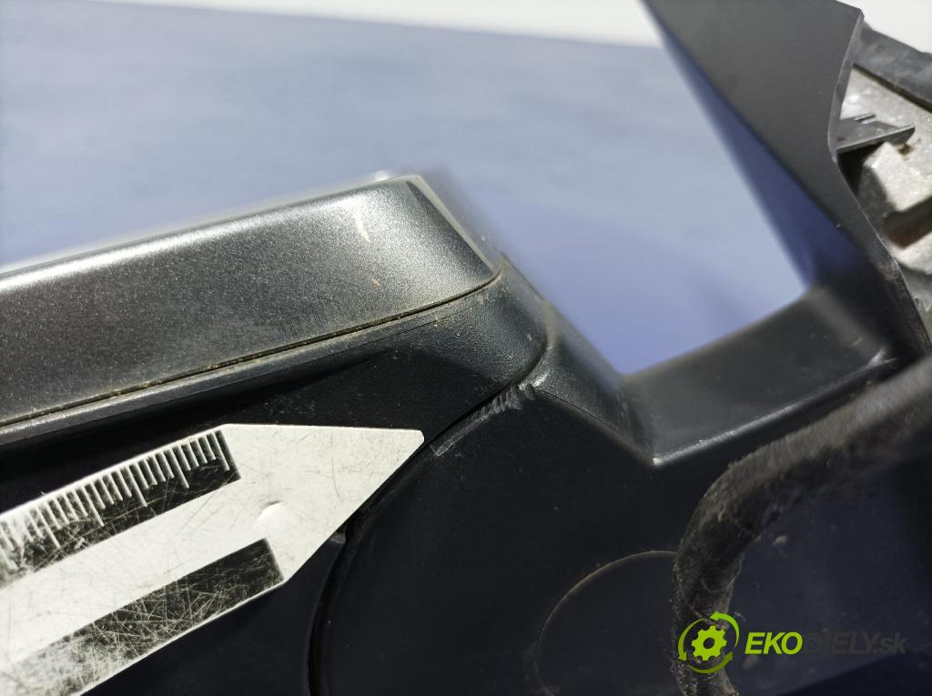 Mercedes Gla-klasa 2019 zpětné zrcátko Vlevo, odjet: A1568100716