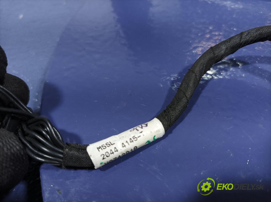 Mercedes Gla-klasa 2019 zpětné zrcátko Vlevo, odjet: A1568100716