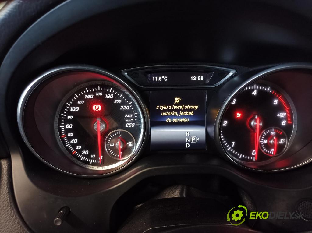 Mercedes Gla-klasa 2019 prístrojovka/ budíky A1569005304