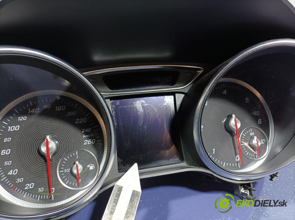 Mercedes Gla-klasa 2019 prístrojovka/ budíky A1569005304