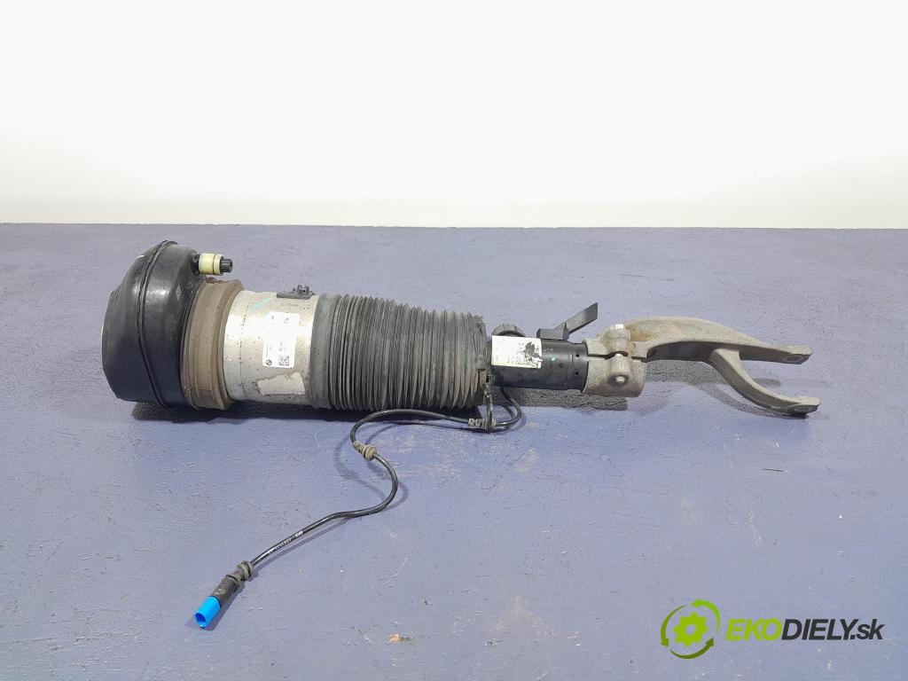 Bmw X7 2021 tlumič před Lewy. 7831561