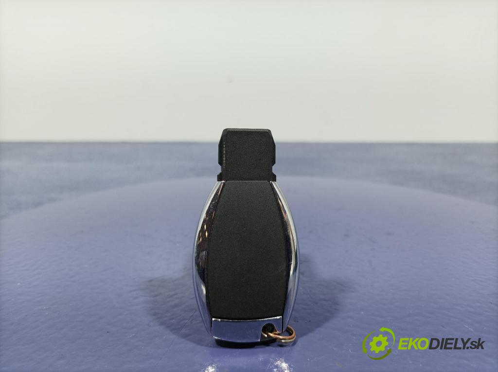 Mercedes Gla-klasa 2019 Spínač zapalování. 2011DJ1121