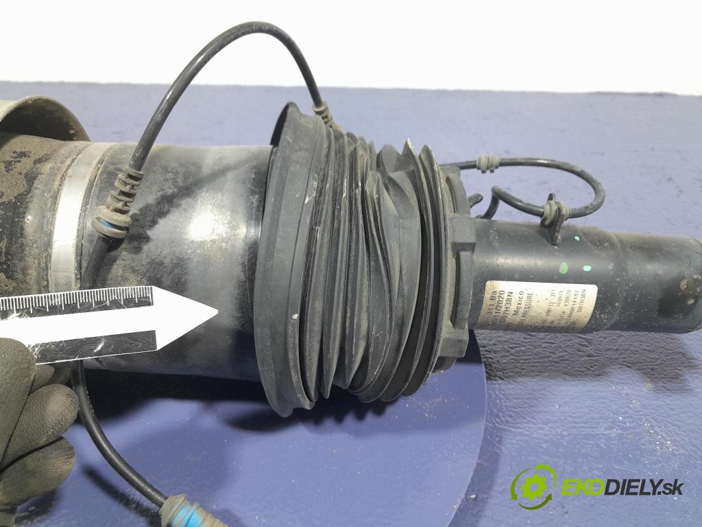 Bmw X7 2021 tlmič zad Vľavo.: 7831561