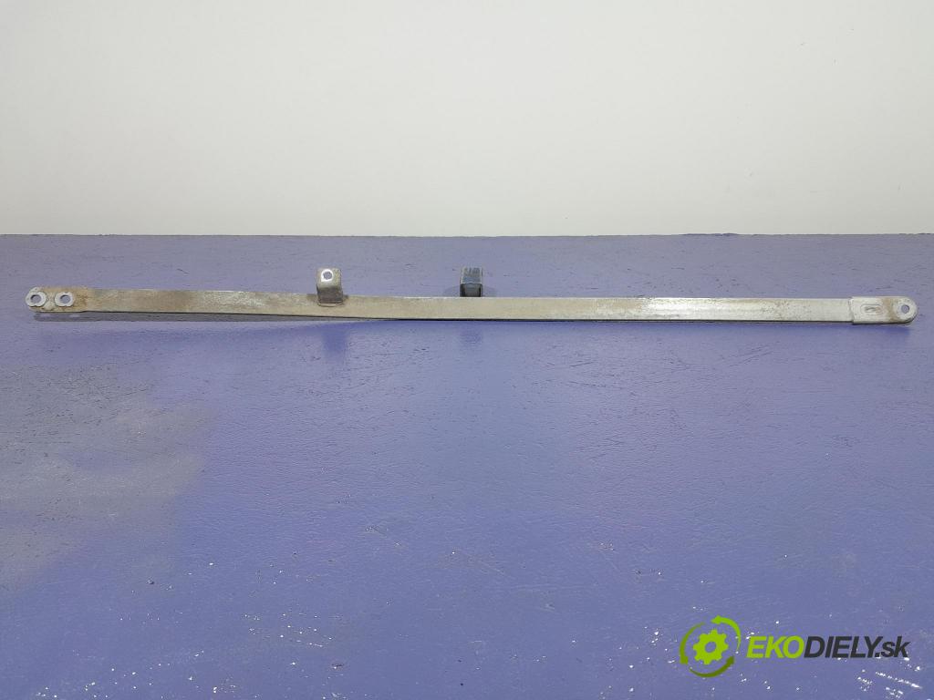 Bmw X7 2021 výstuha Pozastavenia: zad 8737000