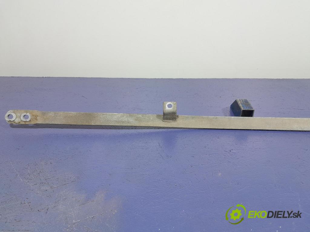 Bmw X7 2021 výstuha Pozastavenia: zad 8737000