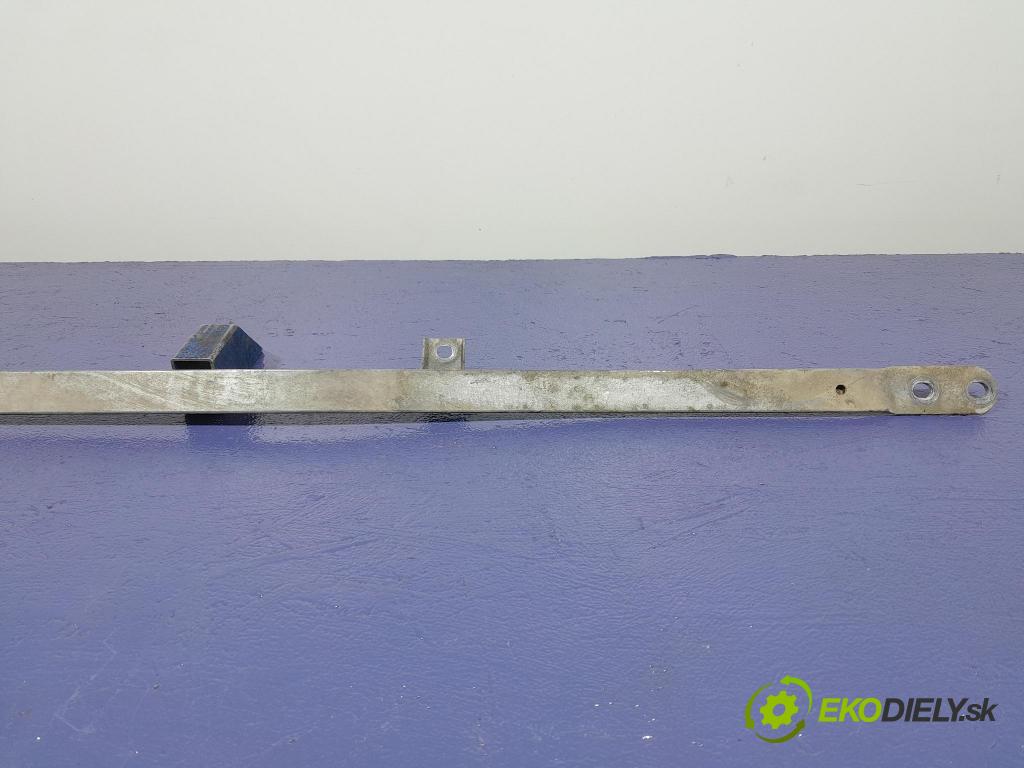 Bmw X7 2021 výstuha Pozastavenia: zad 8737000