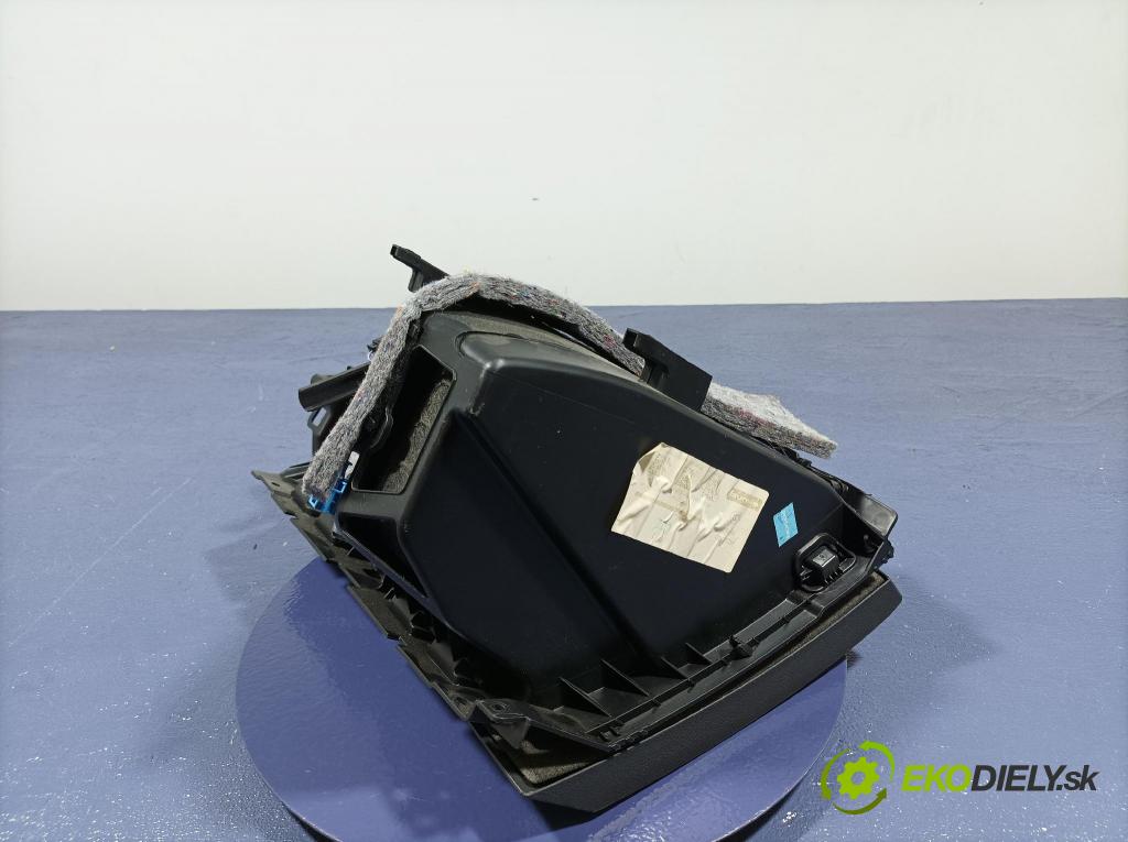 Mercedes Gla-klasa 2019 kastlík