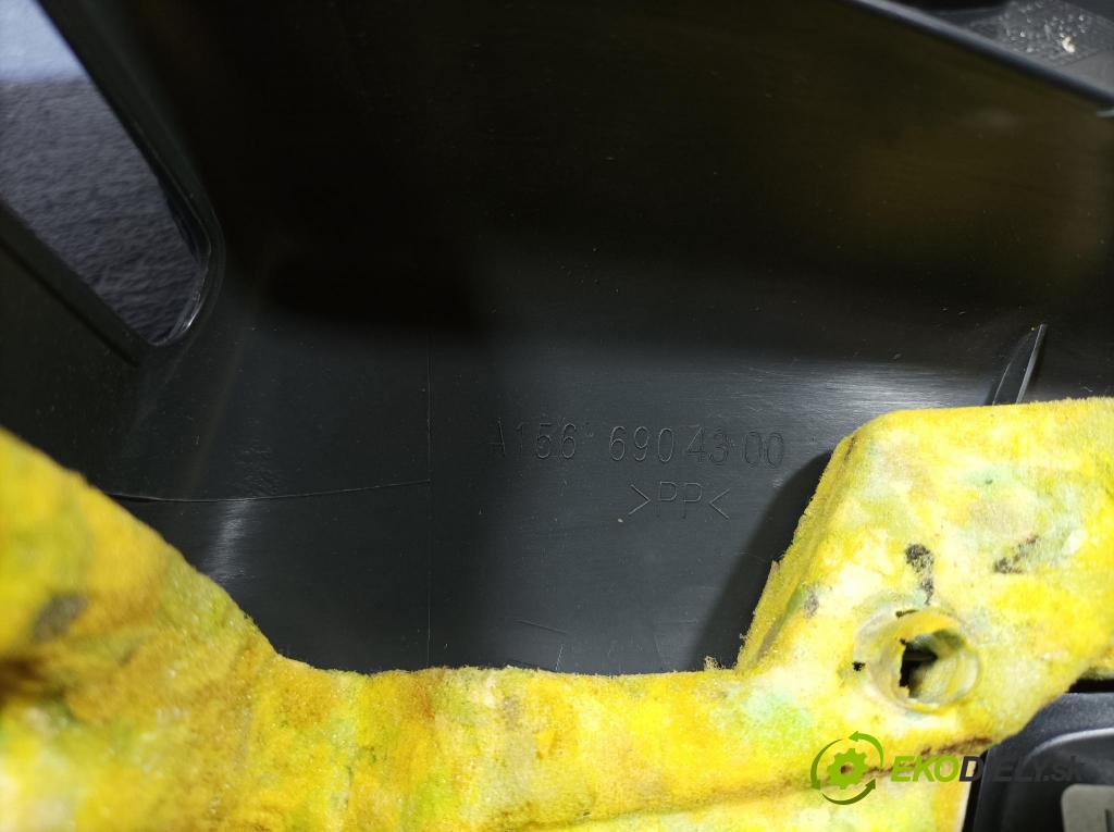 Mercedes Gla-klasa 2019 kryt Plast: Interiéry: A1566904300