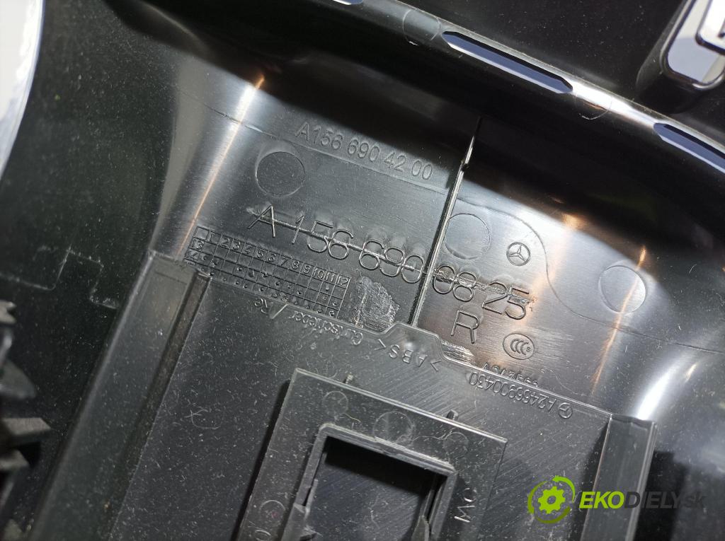 Mercedes Gla-klasa 2019 kryt Plast: Interiéry: A1566904200