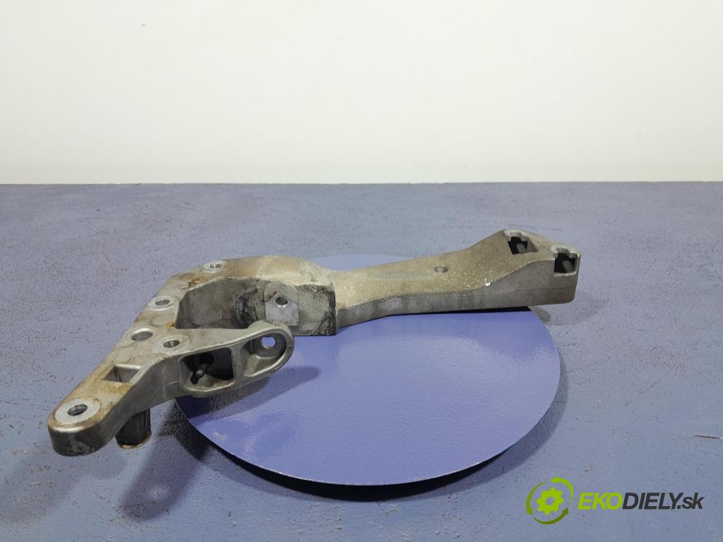 Bmw X7 2021 Polštář: / Tlapka: Truhly: Ozubené kola: 8486998