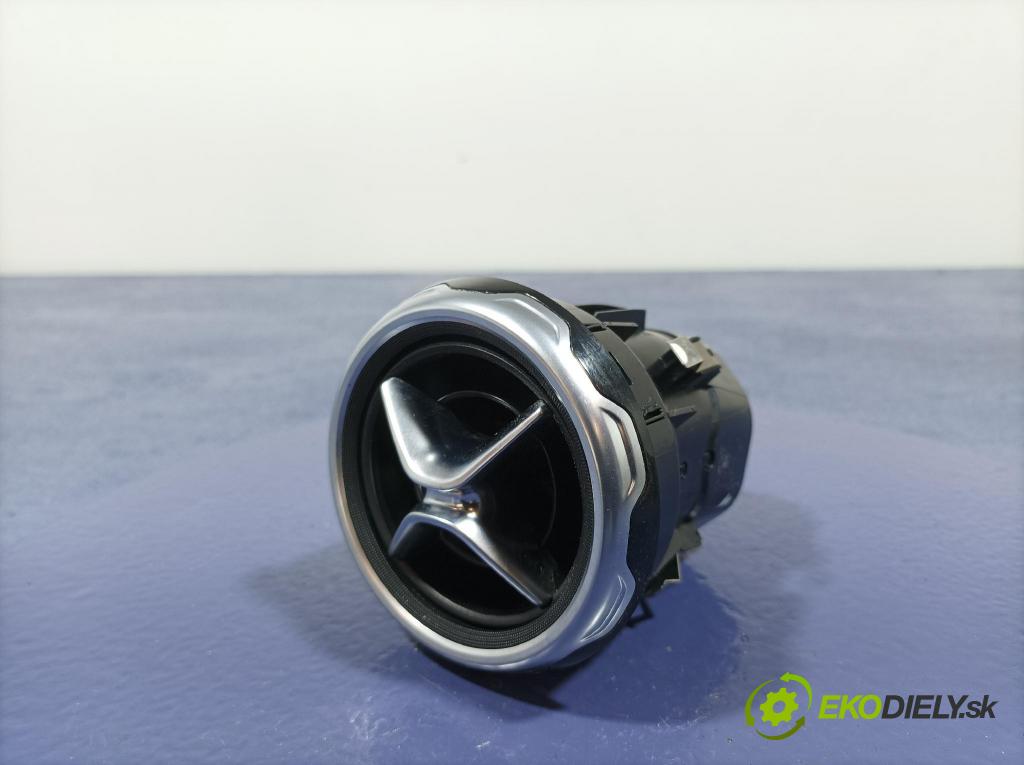 Mercedes Gla-klasa 2019 Mřížky Proud vzduchu Vzduch: A1568300000