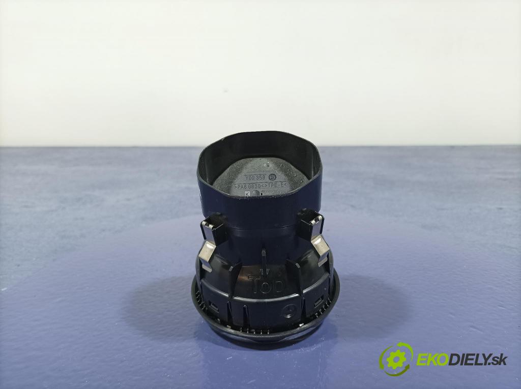 Mercedes Gla-klasa 2019 Mřížky Proud vzduchu Vzduch: A1568300000