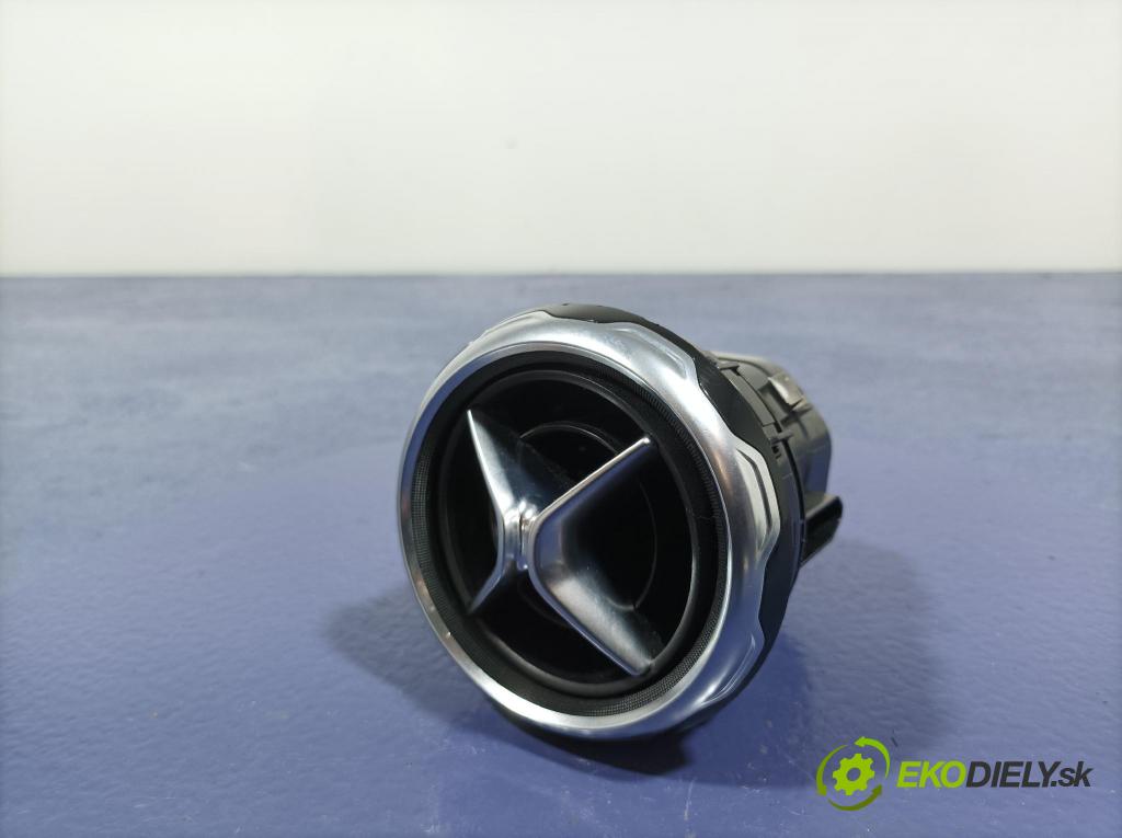 Mercedes Gla-klasa 2019 Mřížky Proud vzduchu Vzduch: A1568300100