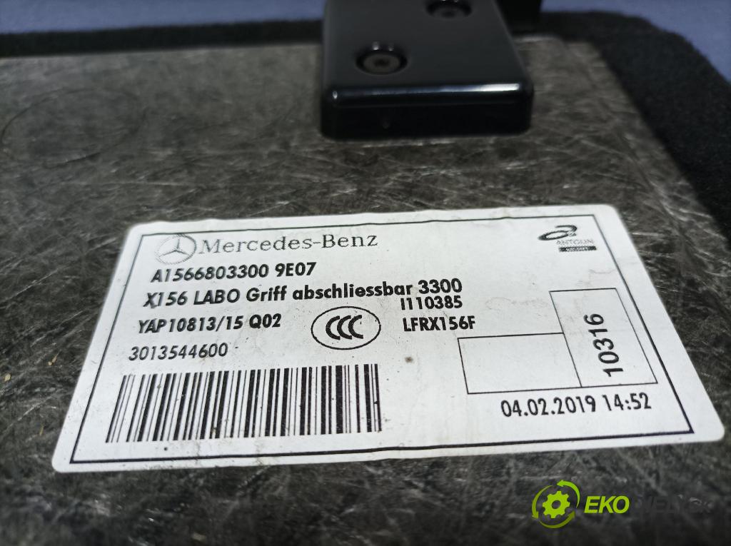 Mercedes Gla-klasa 2019 koberec do auta A1566803300
