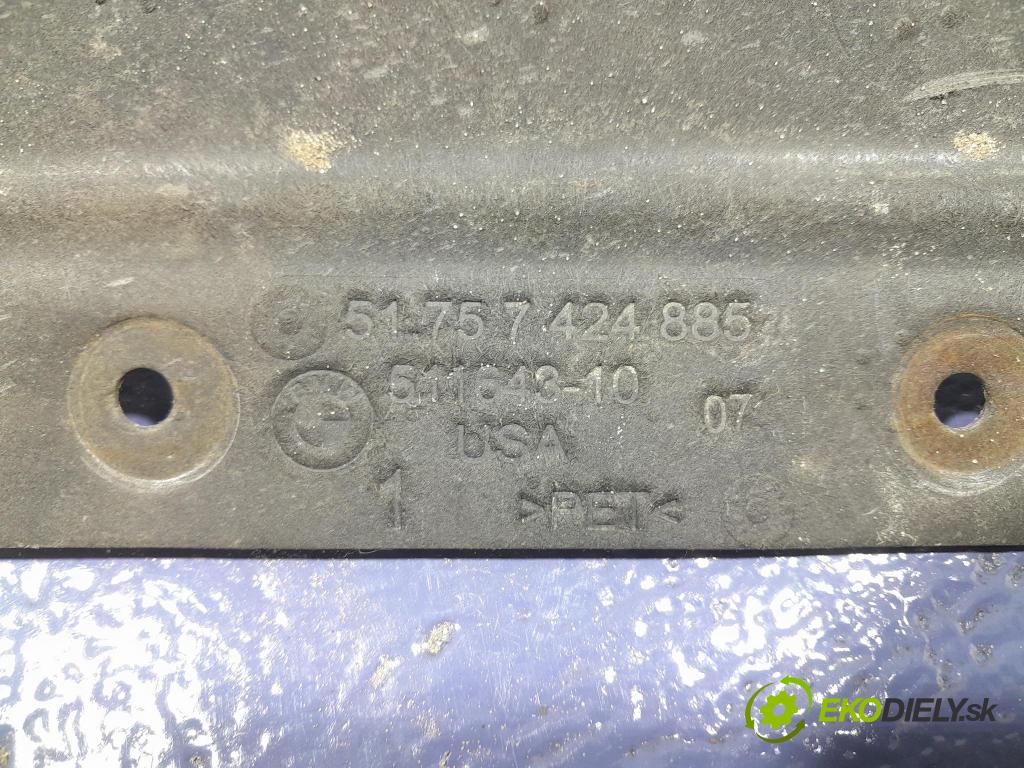 Bmw X7 2021 kryt Plast: podvozek: 7424885