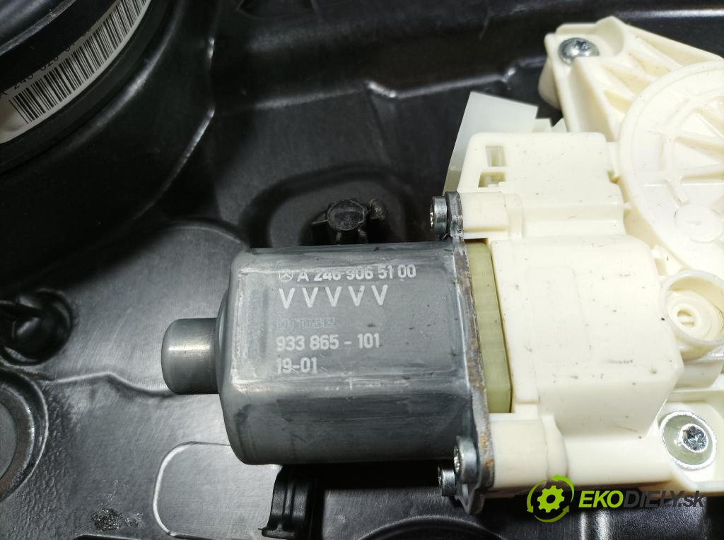 Mercedes Gla-klasa 2019 mechanismus stahování Sklenka: před Levý: A1567230114