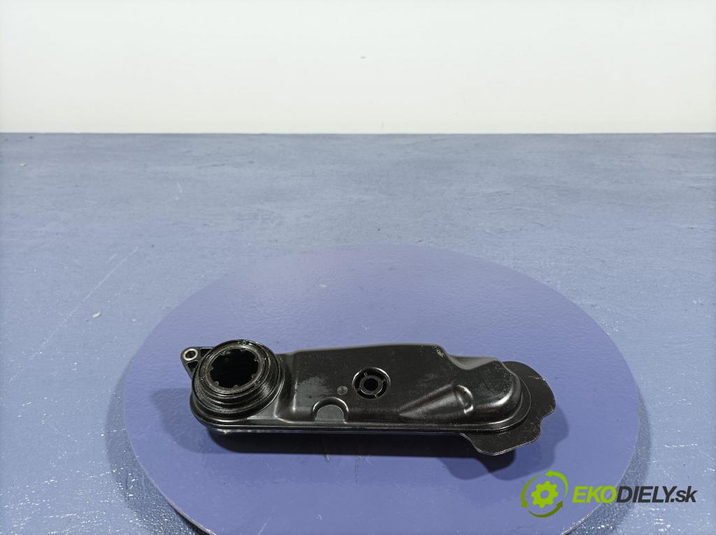 Bmw M4 2022 / Separátor: 9882478