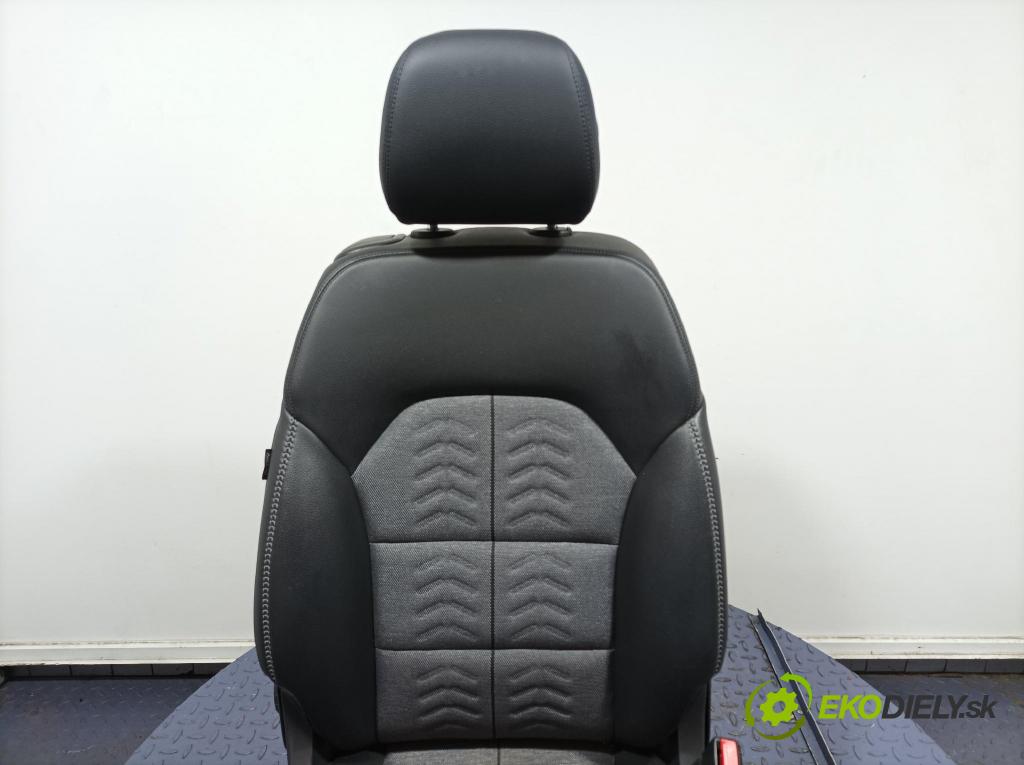 Mercedes Gla-klasa 2019 Sedačka spolujazdca