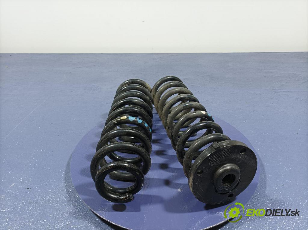 Mercedes Gla-klasa 2019 pružina Zad: 