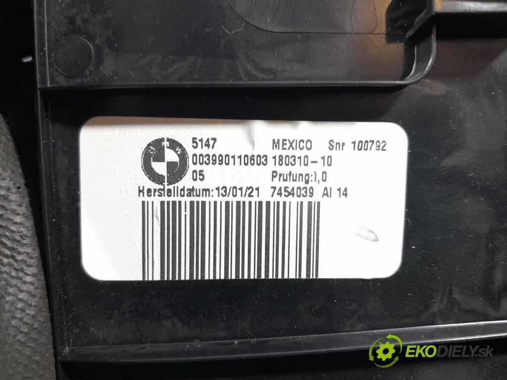 Bmw X7 2021 kryt Plast: Interiéry: 7454039
