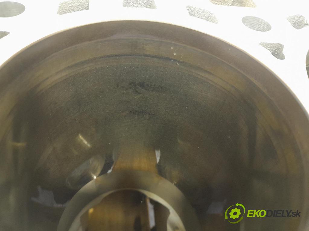 Bmw M4 2022 Blok Motor: 8047265