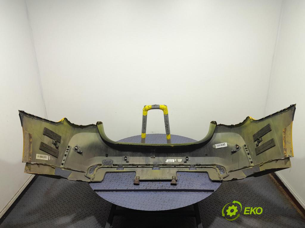 Bmw M4 2022 nárazník zad