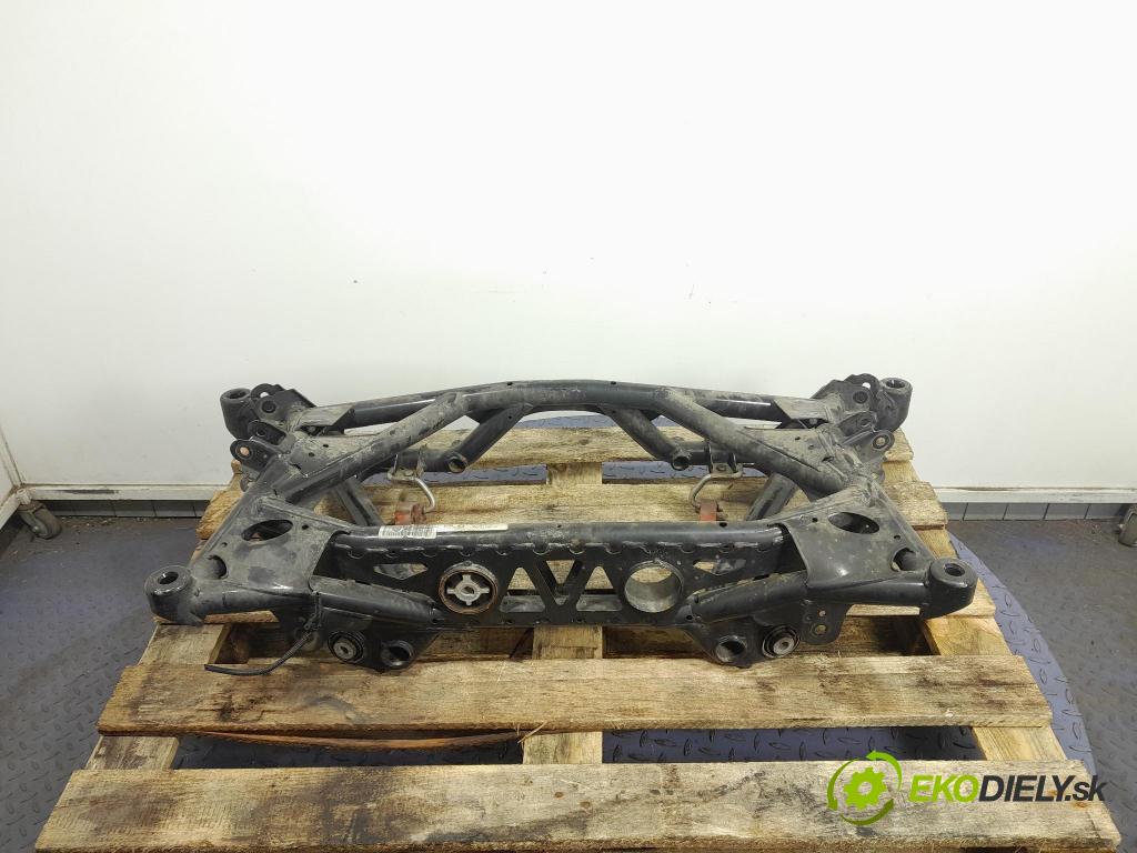 Bmw M4 2022 výztuha Pozastavenia: Zad: 8746172