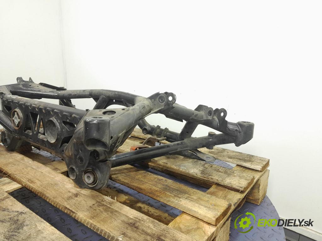 Bmw M4 2022 výztuha Pozastavenia: Zad: 8746172