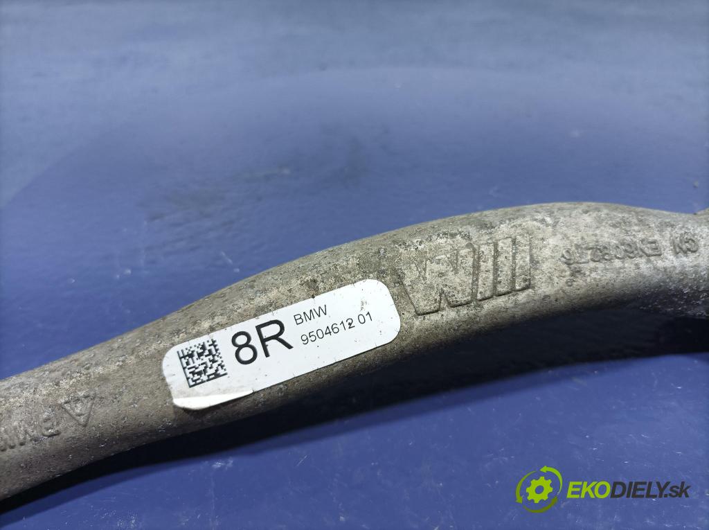 Bmw M4 2022 zad v pravo: 9504612