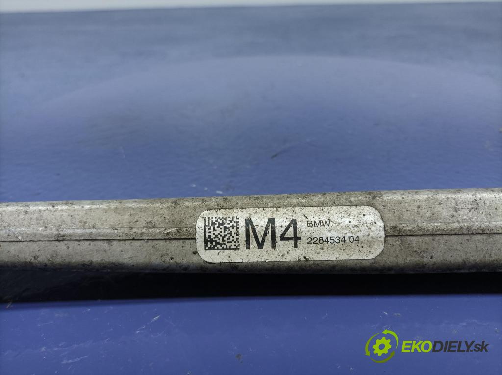 Bmw M4 2022 zad Vľavo: 2284534