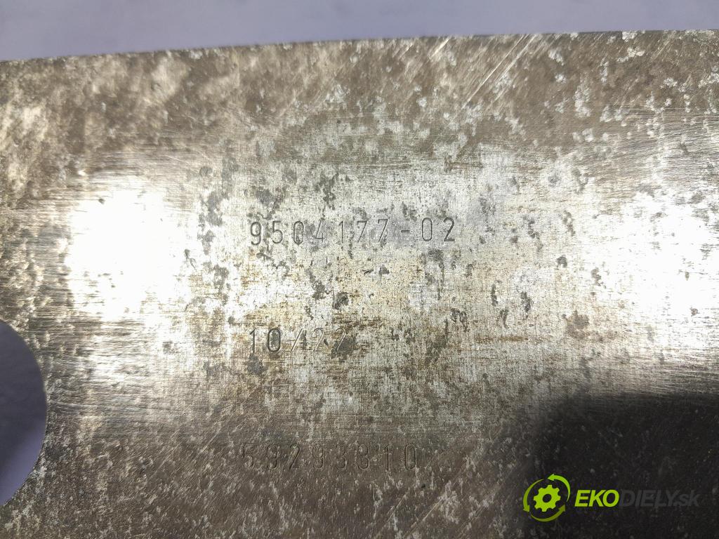 Bmw M4 2022 výstuha Pozastavenia: zad 9504177