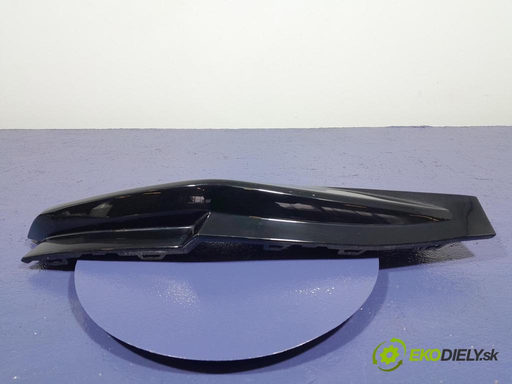 Bmw M4 2022 lišta narazník 8076449