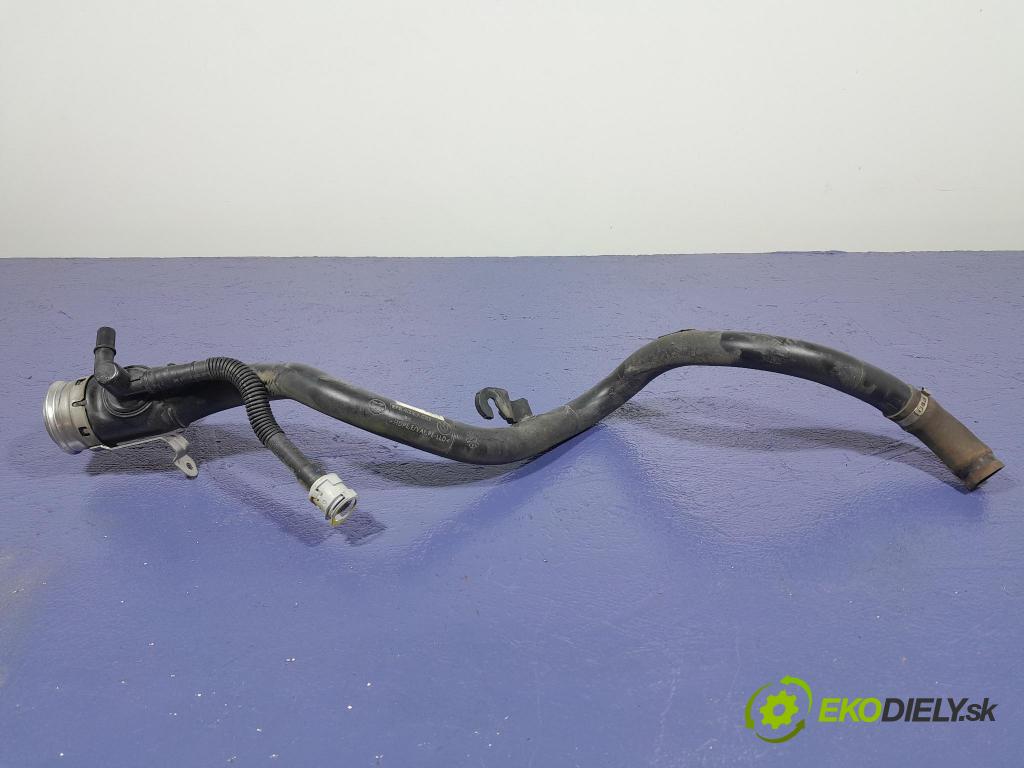 Bmw M4 2022 Nalievacie hrdlo: paliva 7484895
