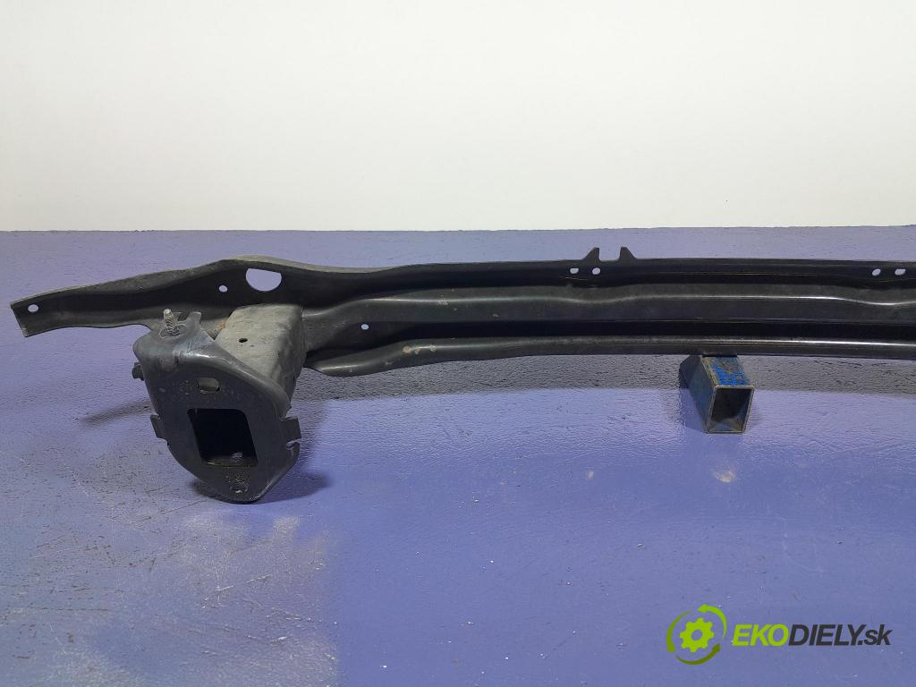 Bmw M4 2022 výstuha narazník zad 8078375