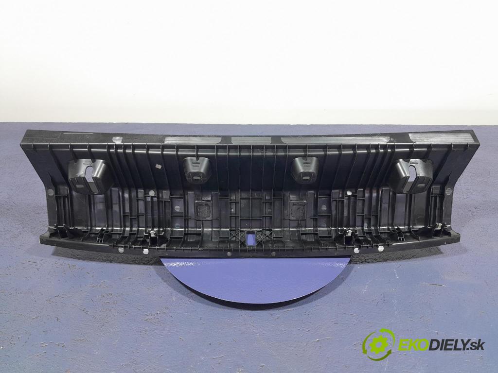 Bmw M4 2022 kryt Plast: Interiéry: 7489831