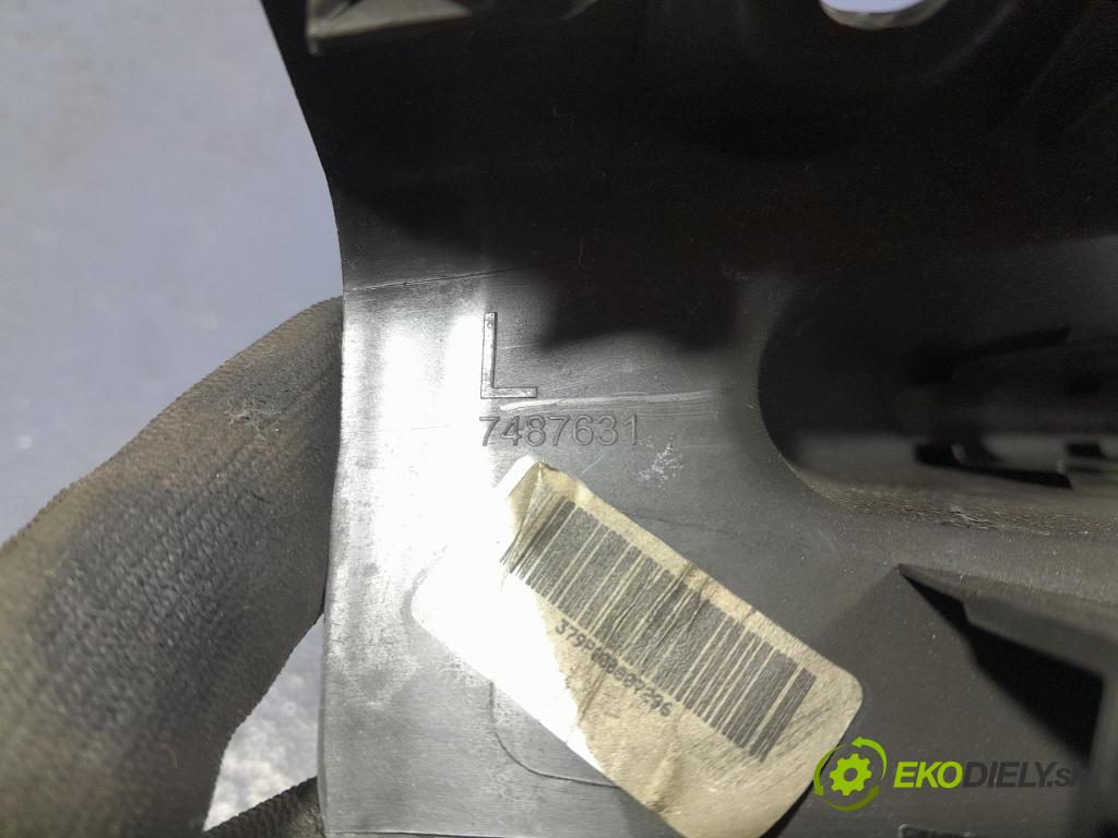 Bmw M4 2022 kryt Plast: Interiéry: 7487631